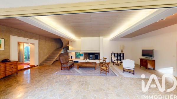 Maison à vendre 11 pièces 465 m² Manosque