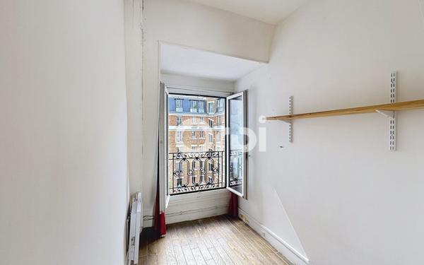 Appartement à vendre    1 pièce • 23,40 m2 Paris 15
