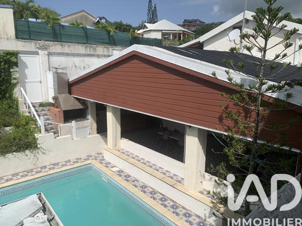 Maison à vendre 10 pièces 330 m² Sainte-Anne