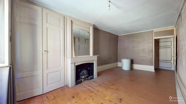 Appartement
         3 pièces
        - 90 m² 440 000 € *