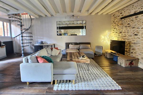 Maison Chanteloup Les Vignes 8 pièce(s) 154.45 m2 €325 000 ** - Référence 1060