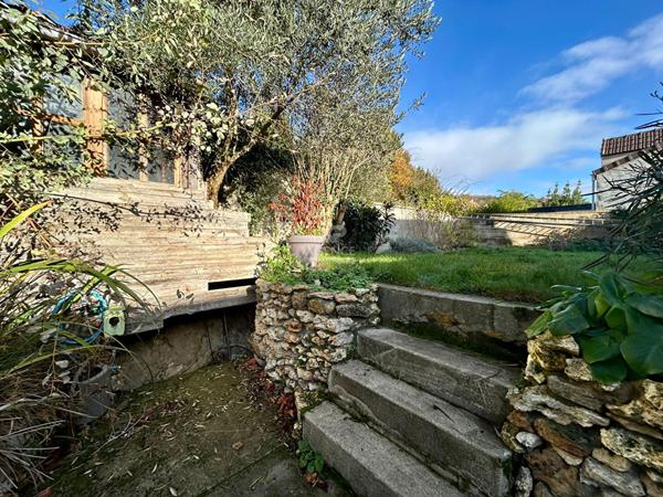 Maison Chanteloup Les Vignes 8 pièce(s) 154.45 m2 €325 000 ** - Référence 1060