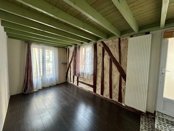 Maison Chanteloup Les Vignes 8 pièce(s) 154.45 m2 €325 000 ** - Référence 1060
