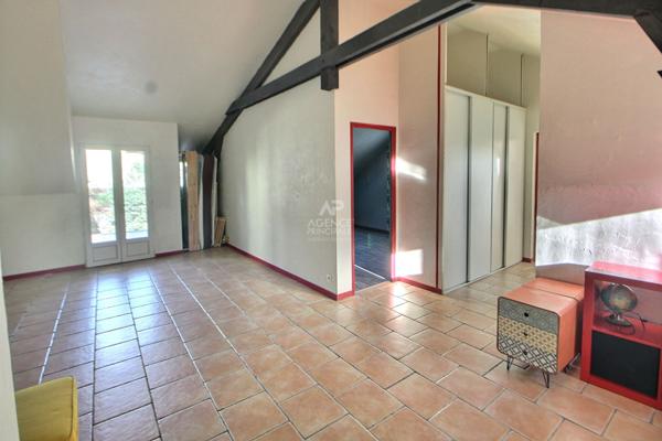 Maison Chanteloup Les Vignes 8 pièce(s) 154.45 m2 €325 000 ** - Référence 1060