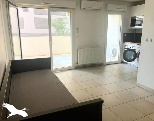 Appartement à louer 750 € CC Marseille 1 pièce 25 m² DPE B