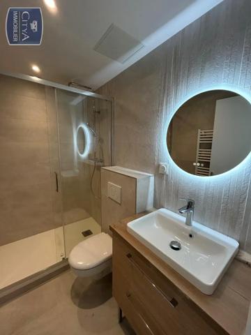 Appartement à louer 5 pièces 85.23m²