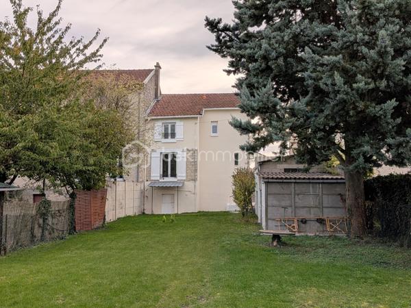 Maison de village de 90 m²