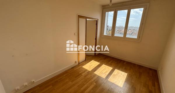 Location Appartement 4 pièces 75.49 m² - Lyon 69003