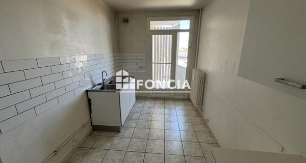 Location Appartement 4 pièces 75.49 m² - Lyon 69003