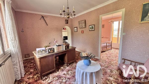 Maison à vendre 7 pièces 147,41 m² Saint-Genest-Lerpt