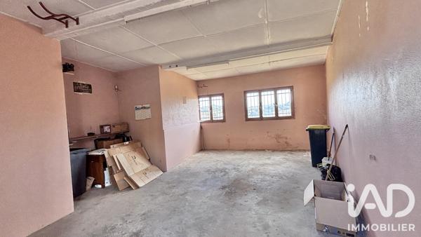 Maison à vendre 7 pièces 147,41 m² Saint-Genest-Lerpt
