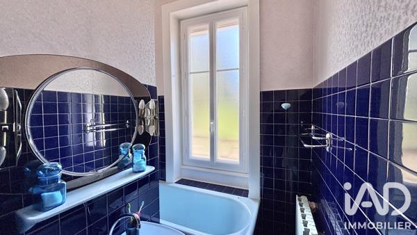 Maison à vendre 7 pièces 147,41 m² Saint-Genest-Lerpt