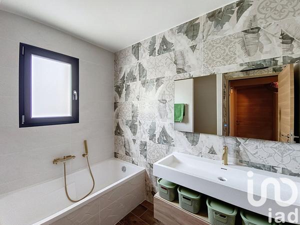 Maison à vendre 6 pièces 166 m² Sérignan