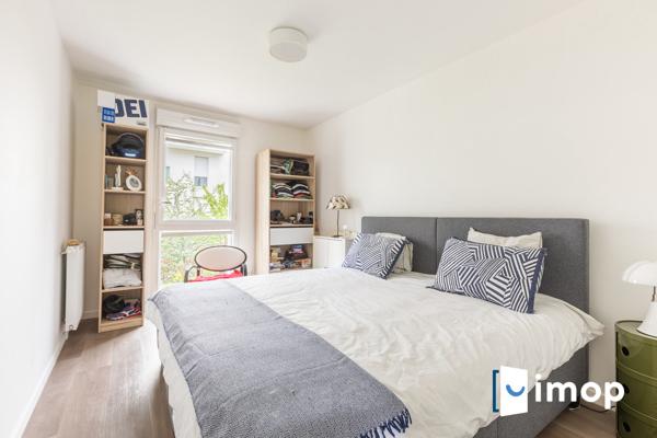 Appartement T4 avec grande terrasse, au calme absolu - parking