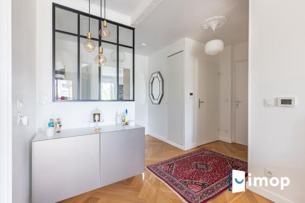 Appartement T4 avec grande terrasse, au calme absolu - parking