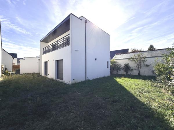 Brissac - Maison familiale - 4 chambres - 338 m² de surface extérieur
