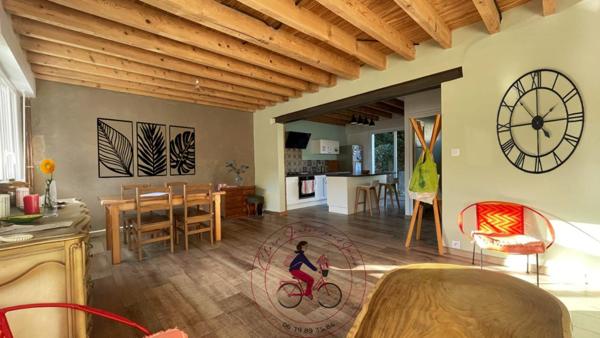 Maison de charme - 5 chambres - Garages et Jardin -