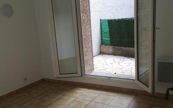 Appartement à vendre    2 pièces • 32 m2 Nîmes