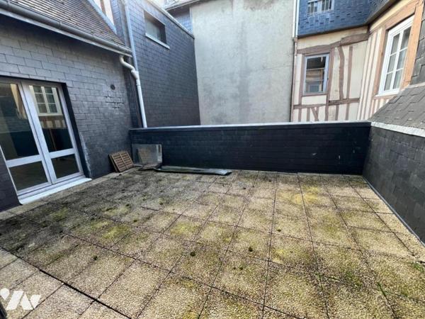 BUREAUX - LOCAUX A USAGE PROFESSIONNEL 285m²