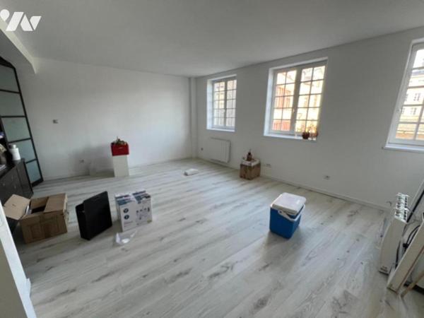 BUREAUX - LOCAUX A USAGE PROFESSIONNEL 285m²