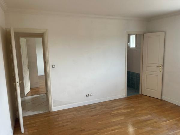 Maison 6 pièces de 185m² + garage