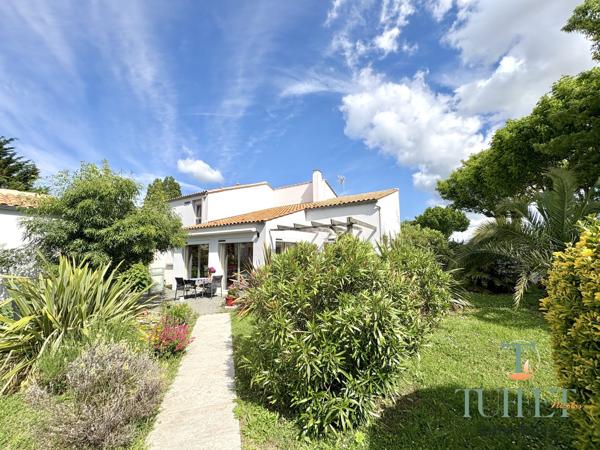 VASTE MAISON RENOVEE 4 CHAMBRES + GARAGE DOUBLE + JARDIN CLOS PAYSAGER