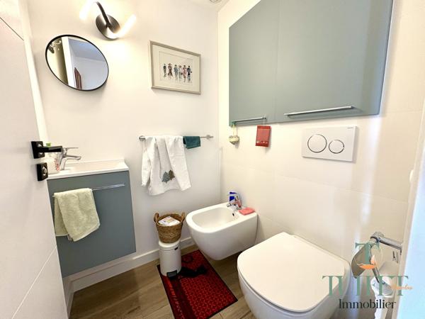 VASTE MAISON RENOVEE 4 CHAMBRES + GARAGE DOUBLE + JARDIN CLOS PAYSAGER