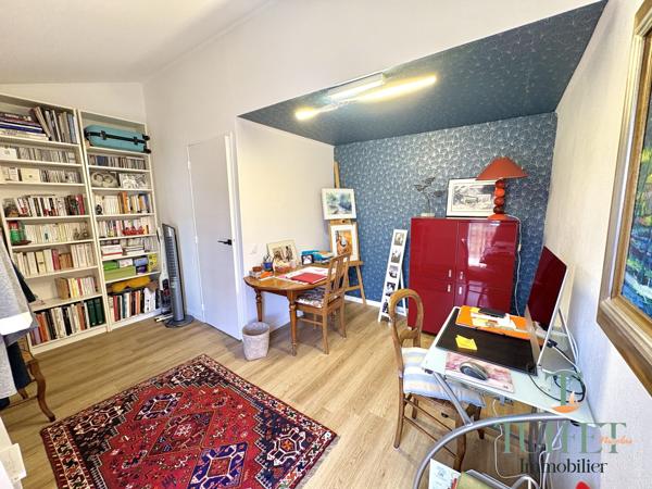 VASTE MAISON RENOVEE 4 CHAMBRES + GARAGE DOUBLE + JARDIN CLOS PAYSAGER