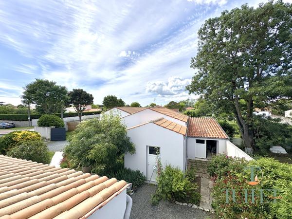 VASTE MAISON RENOVEE 4 CHAMBRES + GARAGE DOUBLE + JARDIN CLOS PAYSAGER