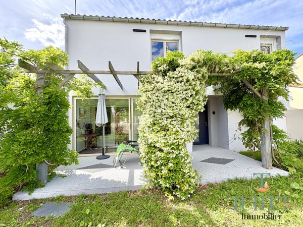 VASTE MAISON RENOVEE 4 CHAMBRES + GARAGE DOUBLE + JARDIN CLOS PAYSAGER