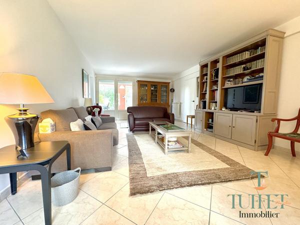 VASTE MAISON RENOVEE 4 CHAMBRES + GARAGE DOUBLE + JARDIN CLOS PAYSAGER