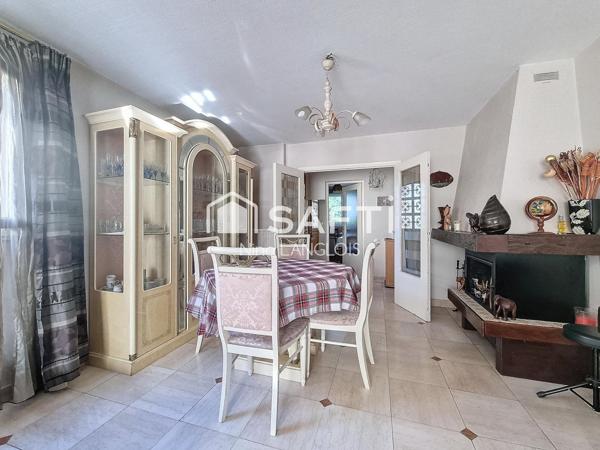 Maison Familiale 5 chambres et un studio indépendant en rez de chaussée