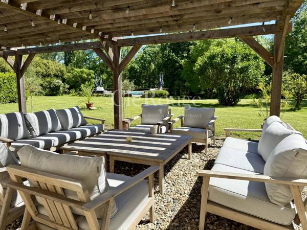 Duras - Maison de campagne de 3 chambres avec gîte séparé de 2 chambres, sur un terrain de 7000m²
