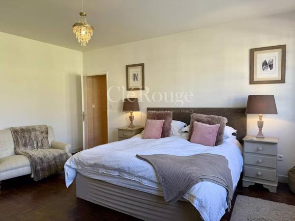 Duras - Maison de campagne de 3 chambres avec gîte séparé de 2 chambres, sur un terrain de 7000m²