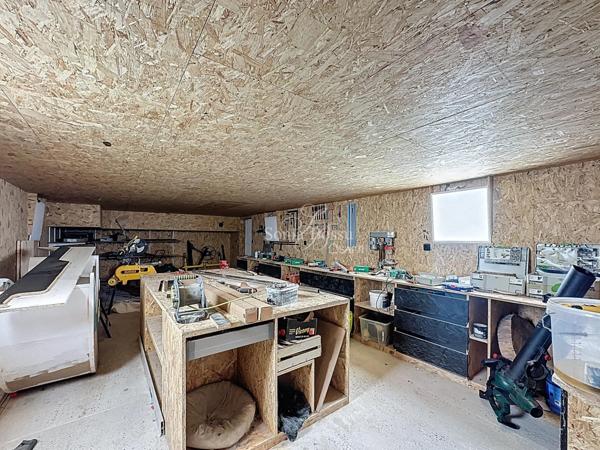 MAISON INDIVIDUELLE SEMI PLAIN PIED 5 CHAMBRES SOUS SOL