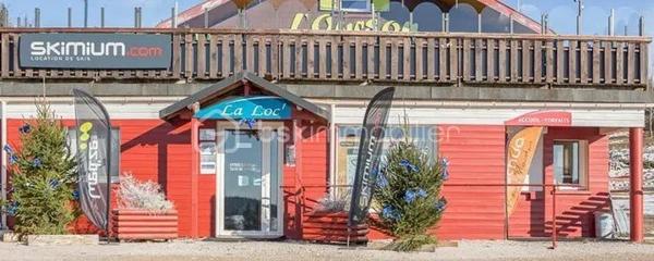 Local commercial de 200 m²