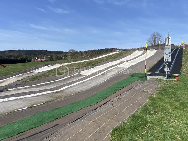 Local commercial de 200 m²