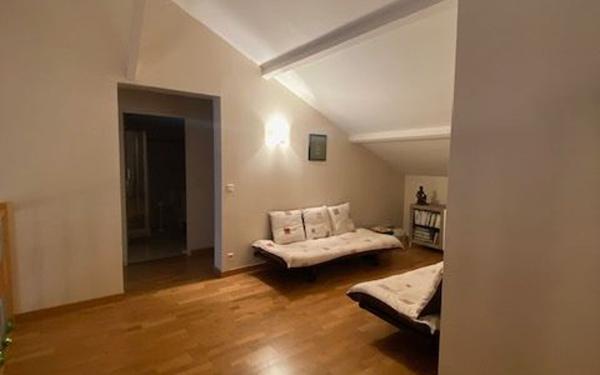 Appartement à vendre    4 pièces • 112,06 m2 Saint-Maur-des-Fossés