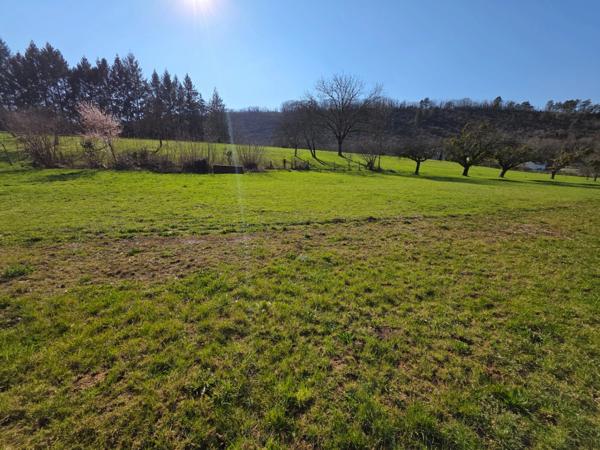Terrain à vendre de 610,00 m² viabilisé COURBOUZON  (39)