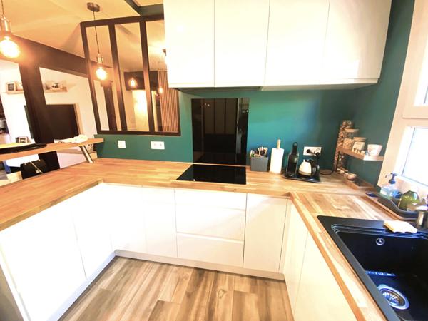 Villa centre ville à vendre à La Londe-les-Maures - 5 pièces, 150 m²