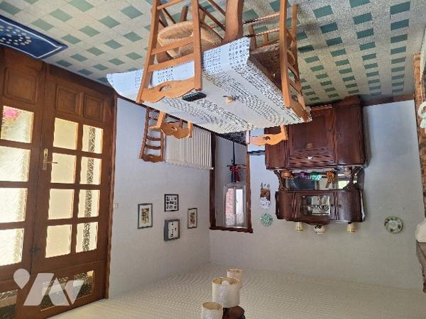 Une maison à usage d'habitation