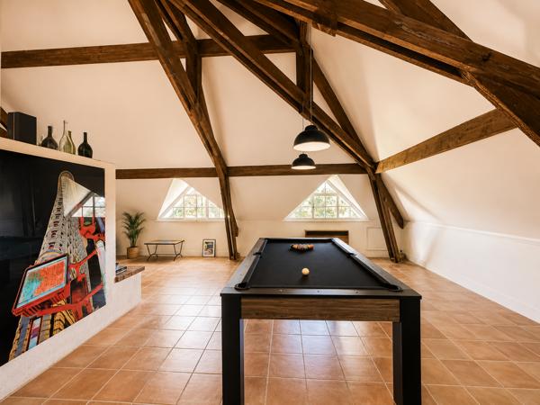 Maison
         9 pièces
        - 324 m² Exclusivité 295 000 € *