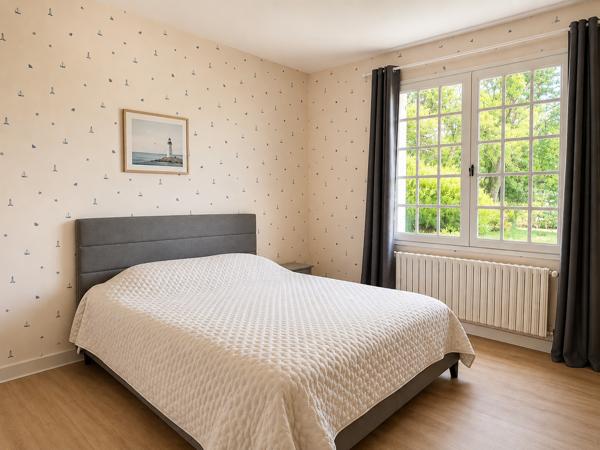 Maison
         9 pièces
        - 324 m² Exclusivité 295 000 € *