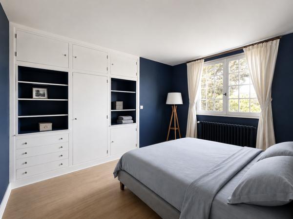 Maison
         9 pièces
        - 324 m² Exclusivité 295 000 € *