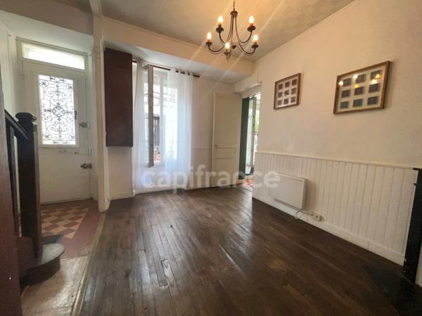 Maison de ville de caractère au coeur de CHÂTEAU RENARD (45) - 4 pièces - idéal primo accédant ou investisseur ou activité professionnelle