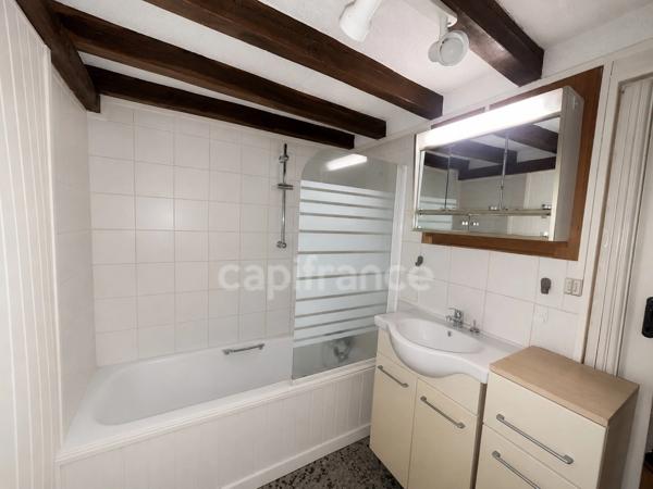Maison de ville de caractère au coeur de CHÂTEAU RENARD (45) - 4 pièces - idéal primo accédant ou investisseur ou activité professionnelle