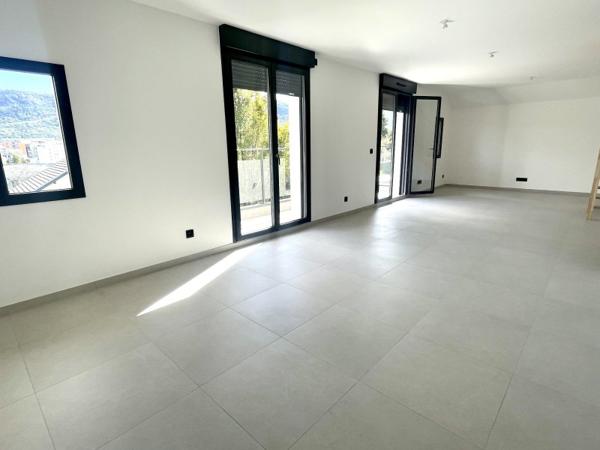 Vente / Appartement T4