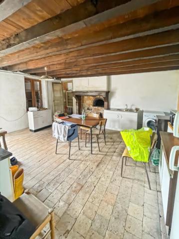 Chateaumeillant  Longère idéale pour vos projets