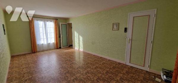 Maison à Vendre à Thouars (79100) 85 m², 3 chambres, idéal première acquisition ou investissement.