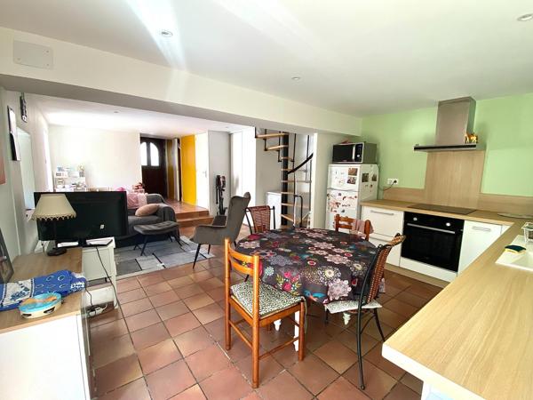 Maison de village rénovée avec jardin